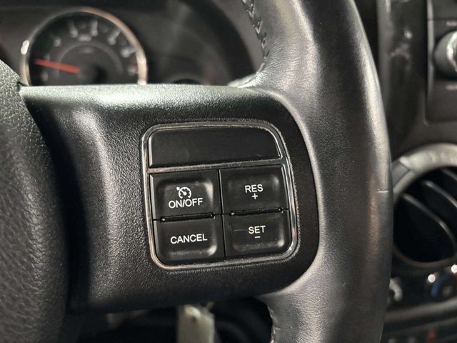 2015 Jeep Wrangler Unlimited 4WD 4dr Sport - 22956375 - 30