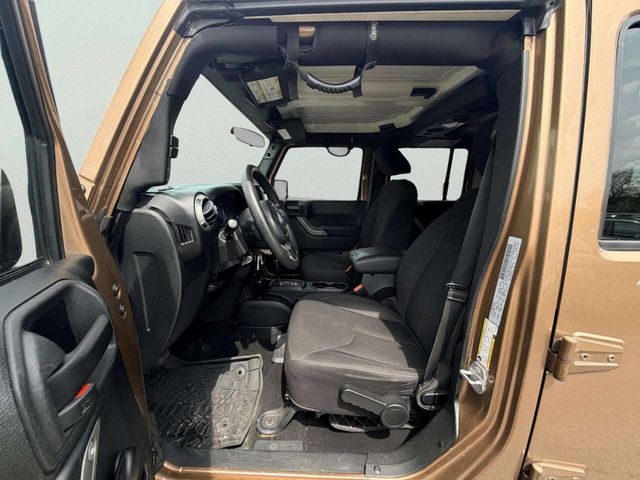 2015 Jeep Wrangler Unlimited 4WD 4dr Sport - 23012253 - 15