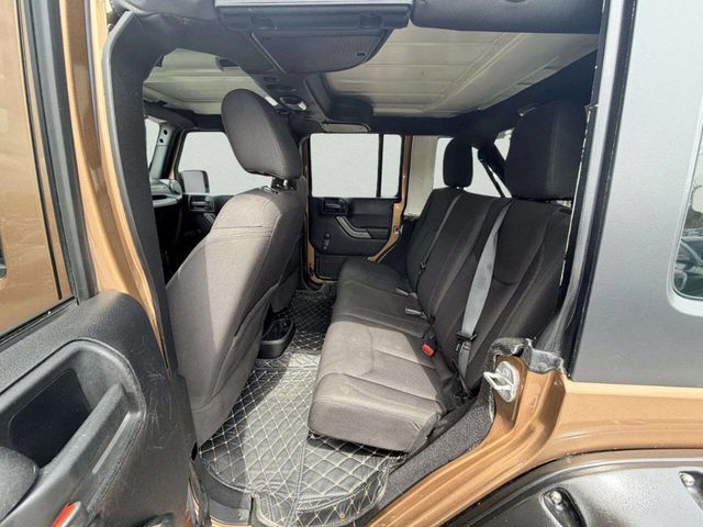 2015 Jeep Wrangler Unlimited 4WD 4dr Sport - 23012253 - 21