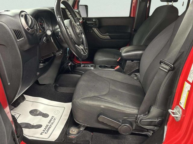 2015 Jeep Wrangler Unlimited 4WD 4dr Sport - 23036122 - 13