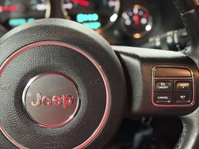 2015 Jeep Wrangler Unlimited 4WD 4dr Sport - 23036122 - 25