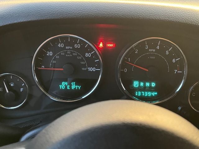 2015 Jeep Wrangler Unlimited 4WD 4dr Sport - 23070738 - 21