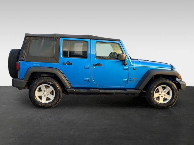 2015 Jeep Wrangler Unlimited 4WD 4dr Sport - 23070738 - 5