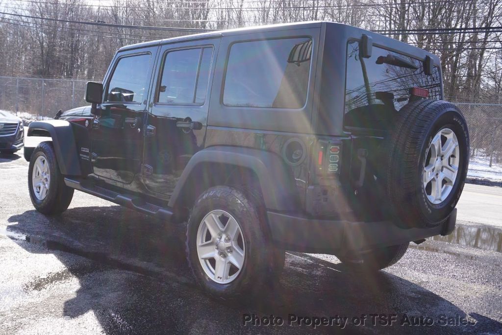 2015 Jeep Wrangler Unlimited 4WD 4dr Sport IMMACULATE CONDITION W/ ALL SERVICE HISTORY - 22324672 - 4