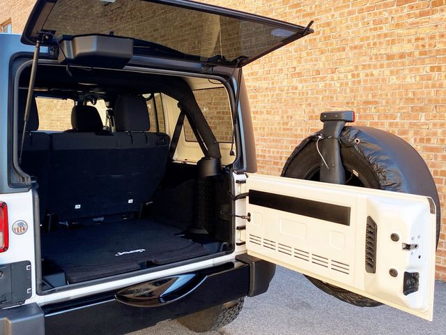 2015 Jeep Wrangler Unlimited 4WD 4dr Willys Wheeler - 22993137 - 45