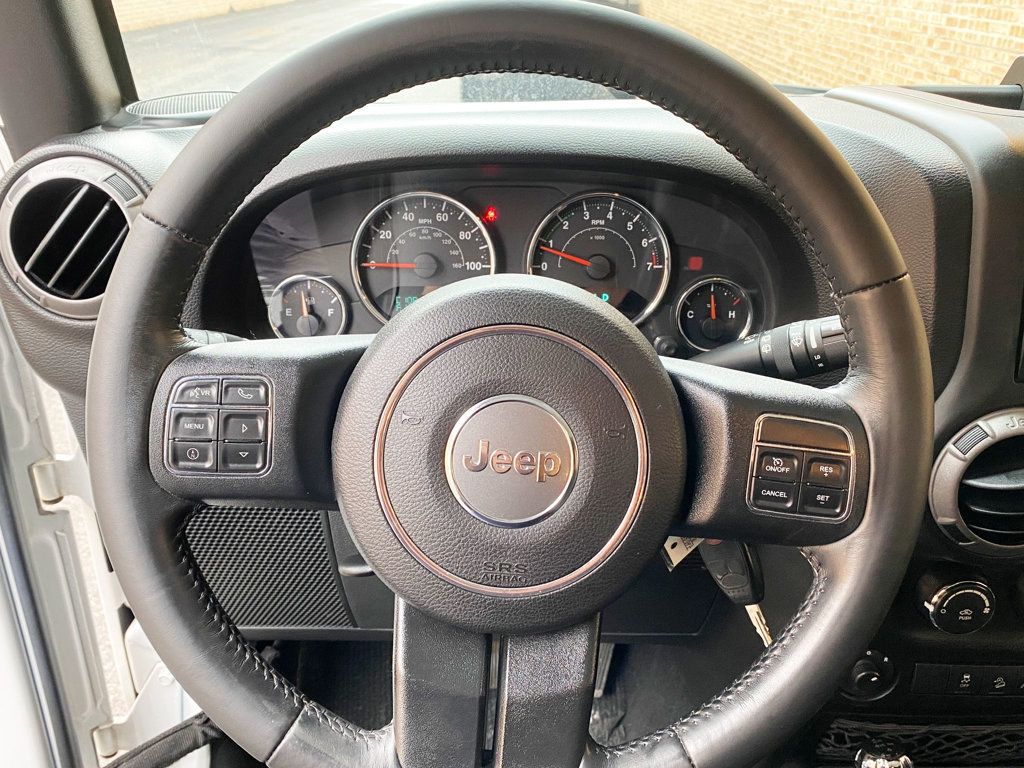 2015 Jeep Wrangler Unlimited 4WD 4dr Willys Wheeler - 22993137 - 7