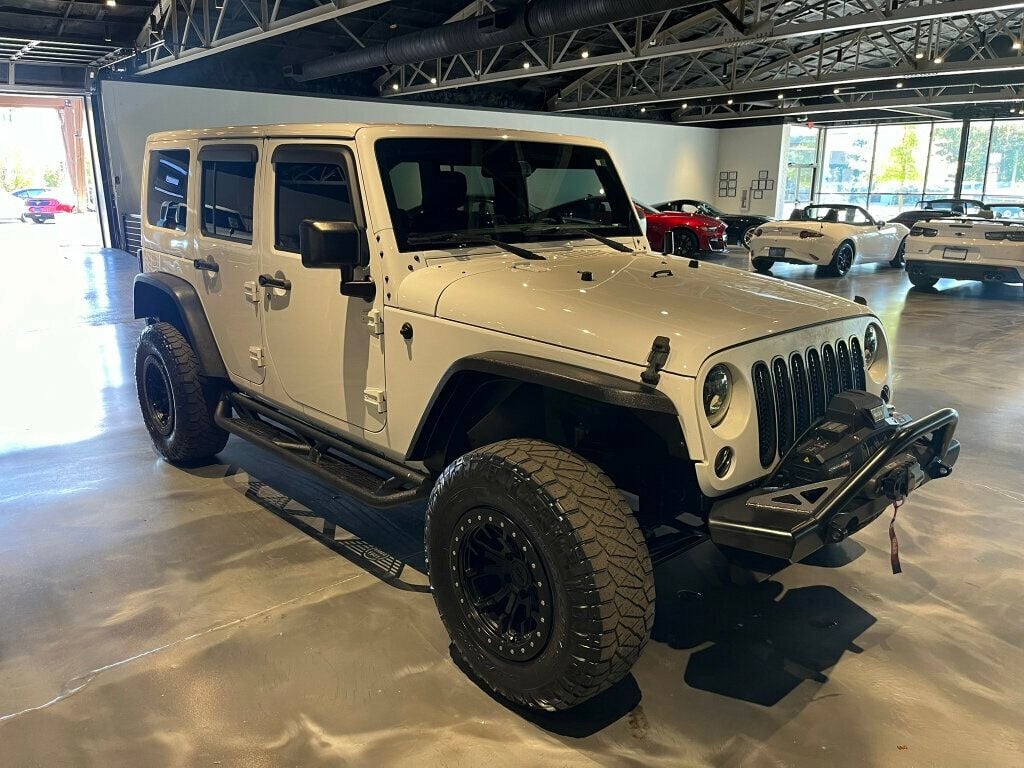 2015 Jeep Wrangler Unlimited 4WD/Sahara/BeadLockWheels/HtdSeats/ConnectivityGroup/TracLokDiff - 22634190 - 6