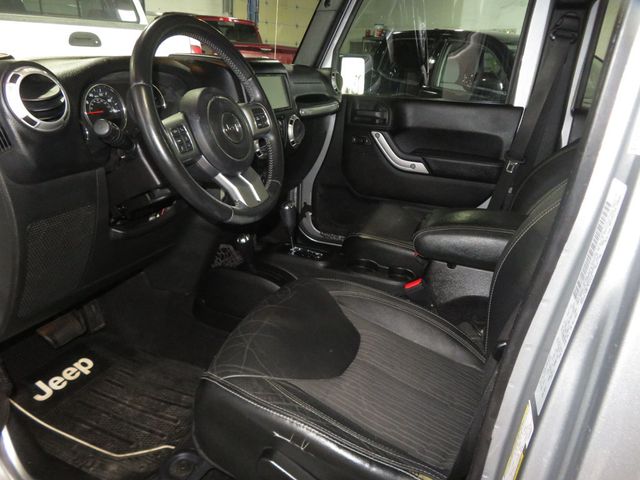 2015 Jeep Wrangler Unlimited EXTRA CLEAN FREEDOM EDITION JEEP WRANGLER LEATHER HARDTOP LIFTED - 22977961 - 17