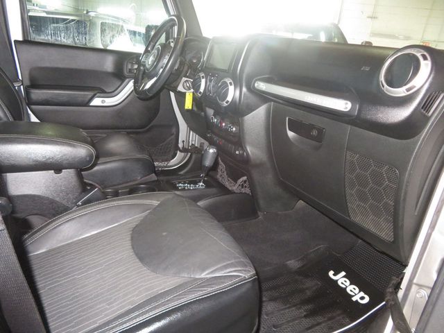 2015 Jeep Wrangler Unlimited EXTRA CLEAN FREEDOM EDITION JEEP WRANGLER LEATHER HARDTOP LIFTED - 22977961 - 33