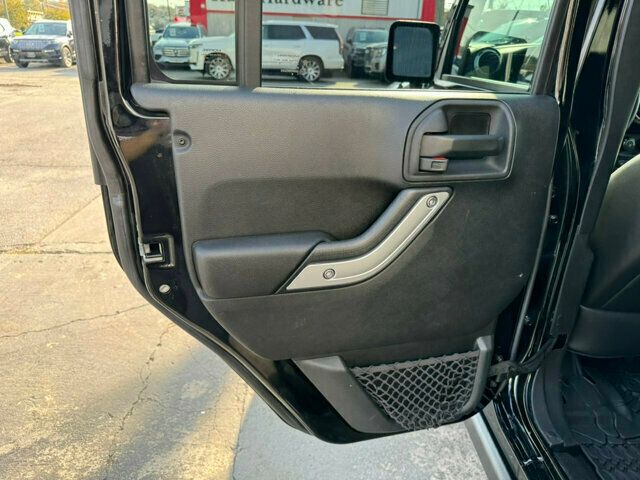 2015 Jeep Wrangler Unlimited LocalTrade/Rubicon/HeatedLeatherSeats/BackupCamera/NAV - 22648663 - 13