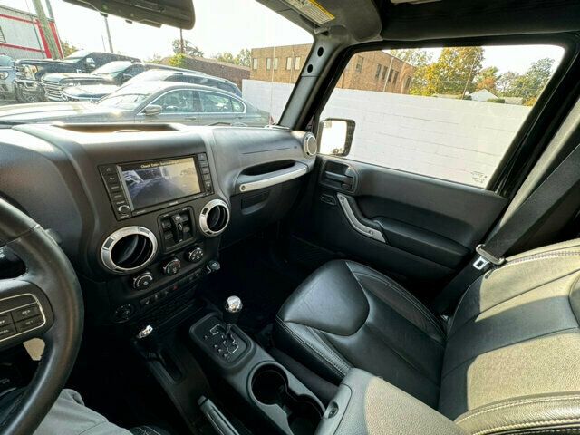 2015 Jeep Wrangler Unlimited LocalTrade/Rubicon/HeatedLeatherSeats/BackupCamera/NAV - 22648663 - 28