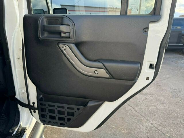 2015 Jeep Wrangler Unlimited LocalTrade/RubiconUnlimited/HeatedSeats/AlpinePremiumAudio - 22709095 - 16