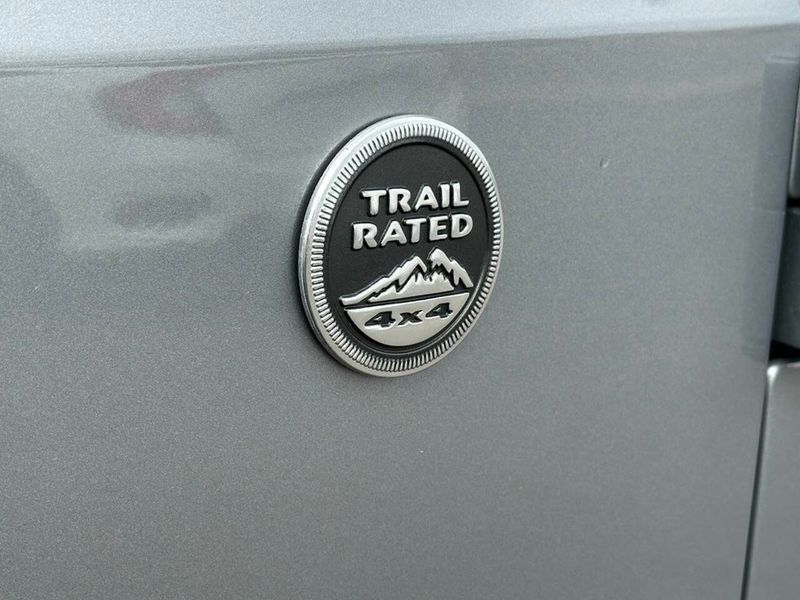 2015 Jeep Wrangler Unlimited Rubicon 4x4 4dr SUV - 22887051 - 9