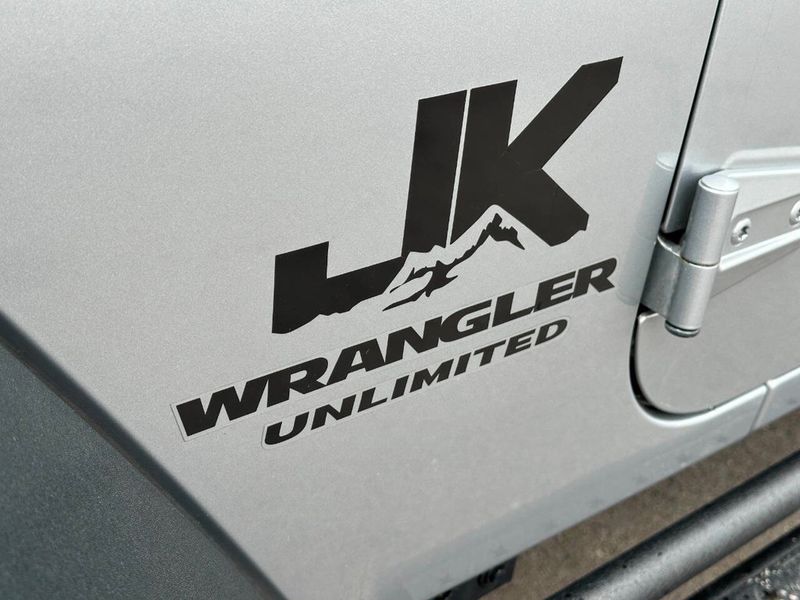 2015 Jeep Wrangler Unlimited Rubicon 4x4 4dr SUV - 22887051 - 10