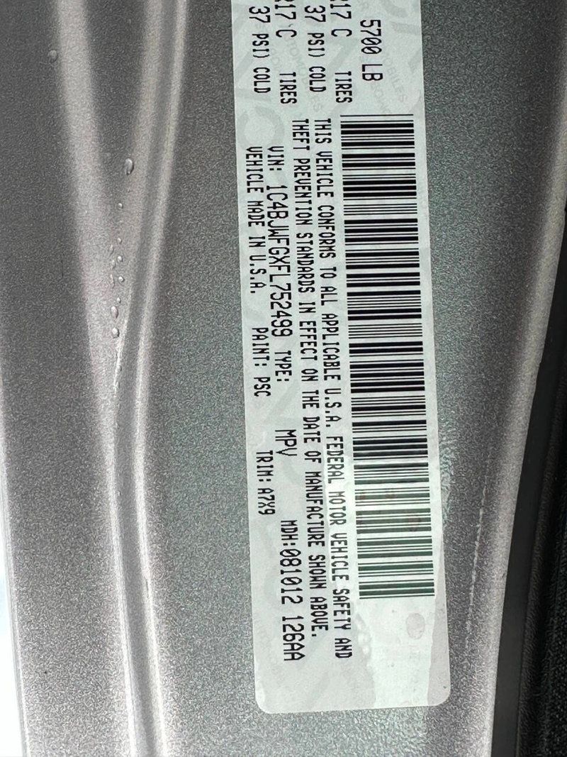 2015 Jeep Wrangler Unlimited Rubicon 4x4 4dr SUV - 22887051 - 15