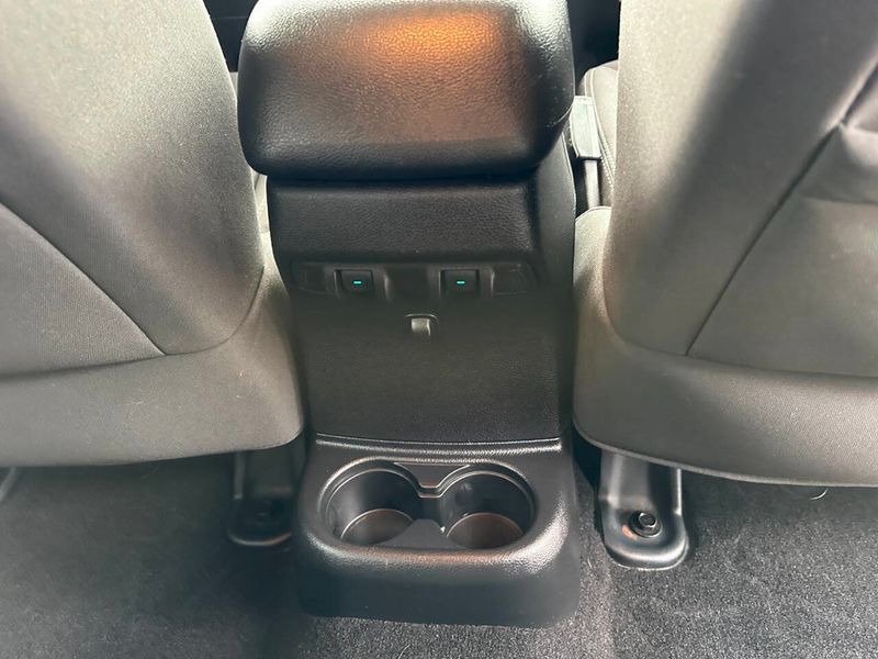 2015 Jeep Wrangler Unlimited Rubicon 4x4 4dr SUV - 22887051 - 25