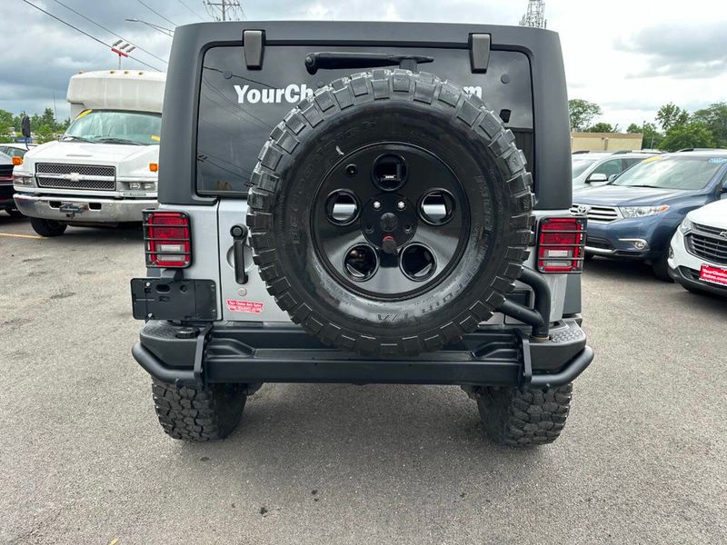2015 Jeep Wrangler Unlimited Rubicon 4x4 4dr SUV - 22887051 - 3