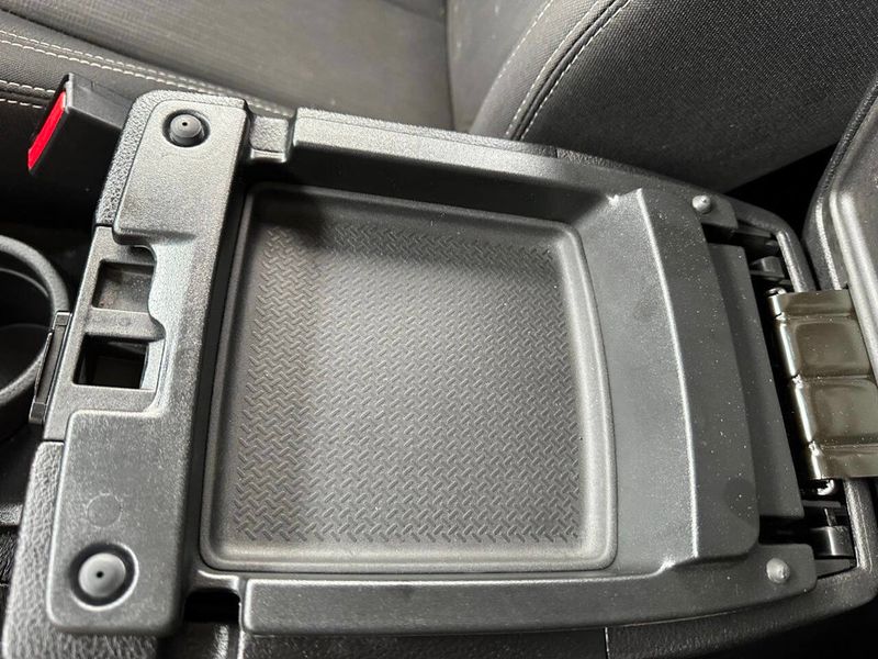 2015 Jeep Wrangler Unlimited Rubicon 4x4 4dr SUV - 22887051 - 48