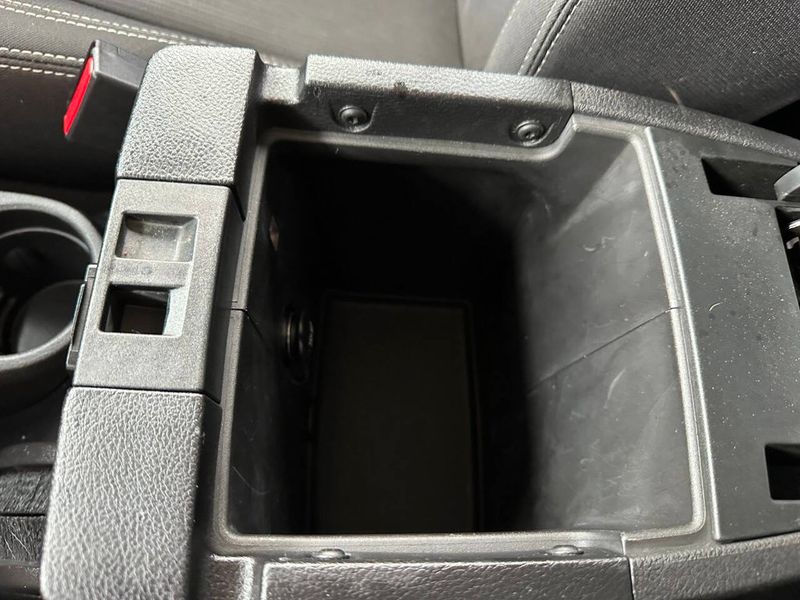 2015 Jeep Wrangler Unlimited Rubicon 4x4 4dr SUV - 22887051 - 49