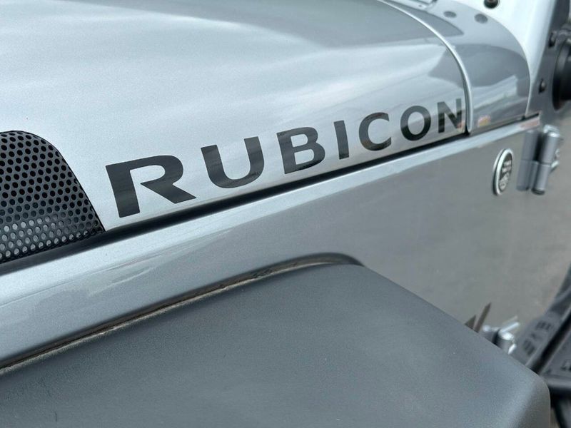 2015 Jeep Wrangler Unlimited Rubicon 4x4 4dr SUV - 22887051 - 8