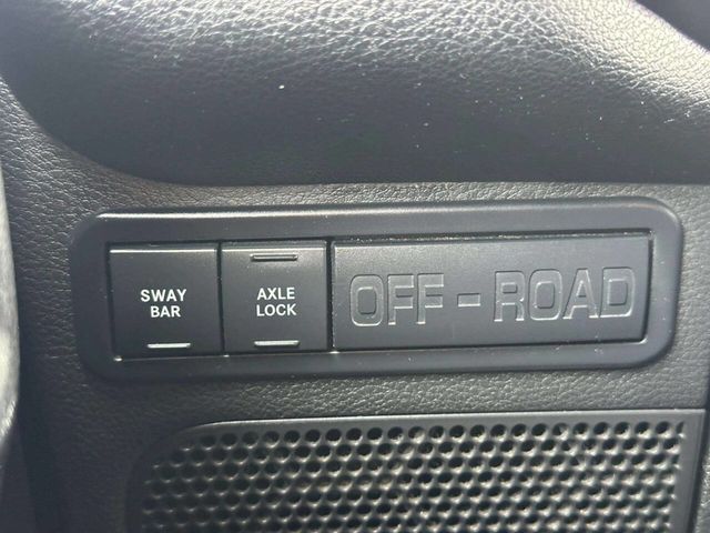 2015 Jeep Wrangler Unlimited Rubicon 4x4 4dr SUV - 23014125 - 29