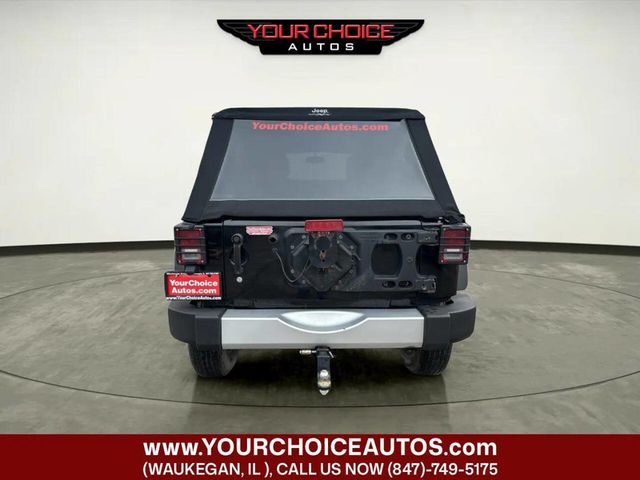 2015 Jeep Wrangler Unlimited Rubicon 4x4 4dr SUV - 23014125 - 3