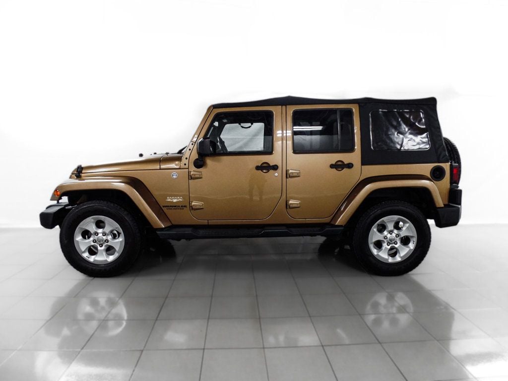 2015 Jeep Wrangler Unlimited SAHARA 4X4 - 22564187 - 2