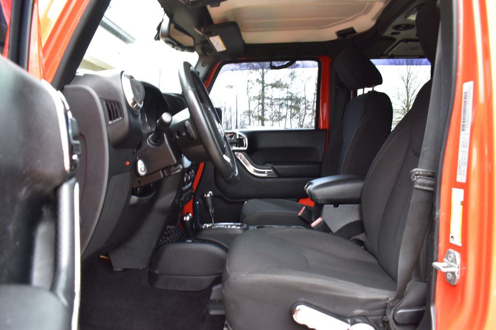 2015 Jeep Wrangler Unlimited Sport - 22976522 - 12