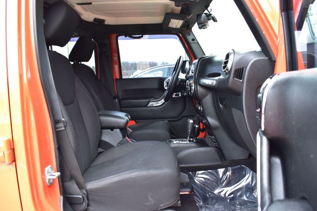 2015 Jeep Wrangler Unlimited Sport - 22976522 - 15