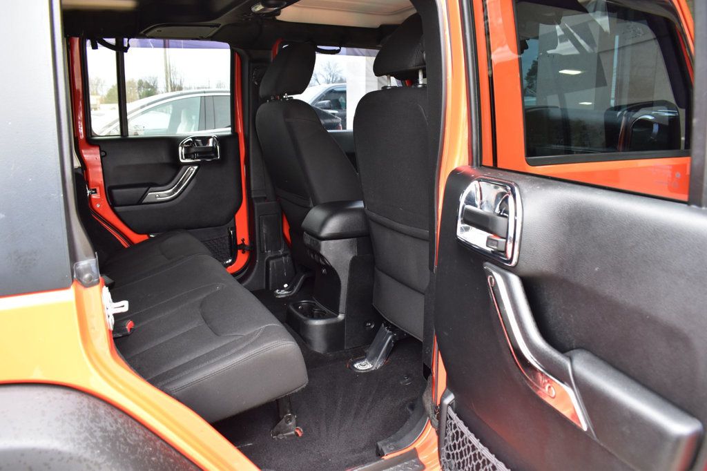 2015 Jeep Wrangler Unlimited Sport - 22976522 - 23