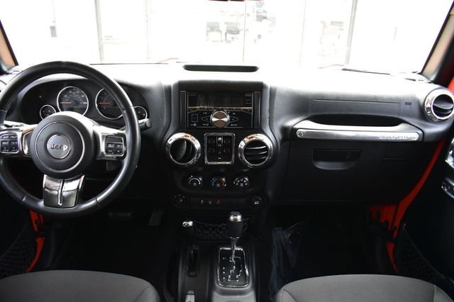 2015 Jeep Wrangler Unlimited Sport - 22976522 - 26