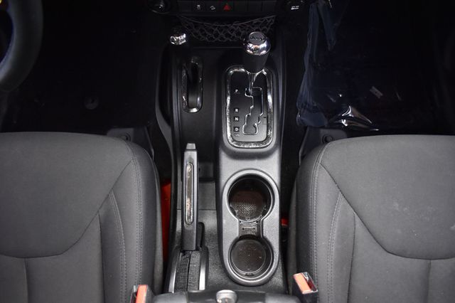 2015 Jeep Wrangler Unlimited Sport - 22976522 - 27