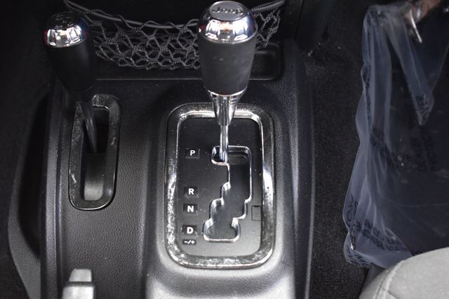 2015 Jeep Wrangler Unlimited Sport - 22976522 - 28