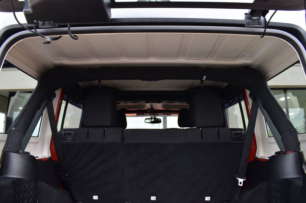 2015 Jeep Wrangler Unlimited Sport - 22976522 - 37