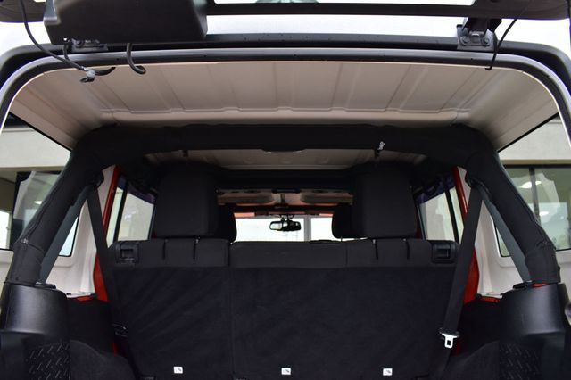 2015 Jeep Wrangler Unlimited Sport - 22976522 - 37