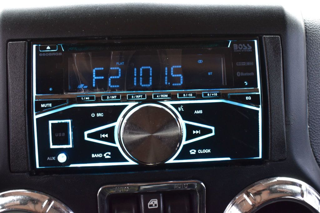 2015 Jeep Wrangler Unlimited Sport - 22976522 - 42