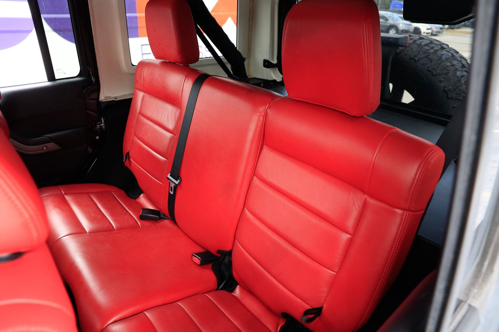 2015 Jeep Wrangler Unlimited Sport photo 8