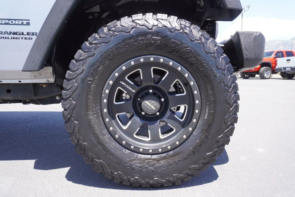 2015 Jeep Wrangler Unlimited Sport - 23051013 - 13