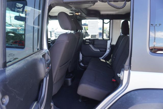 2015 Jeep Wrangler Unlimited Sport - 23051013 - 17