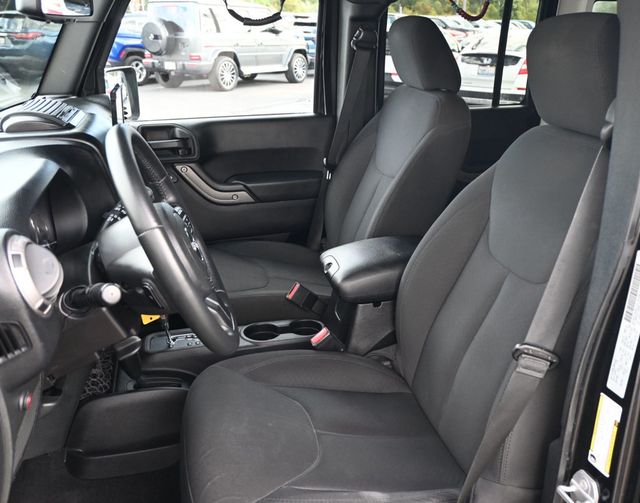 2015 Jeep Wrangler Unlimited Sport 17" Black Rhino Wheels 35" IRONMAN M/T Tires - 22934901 - 10