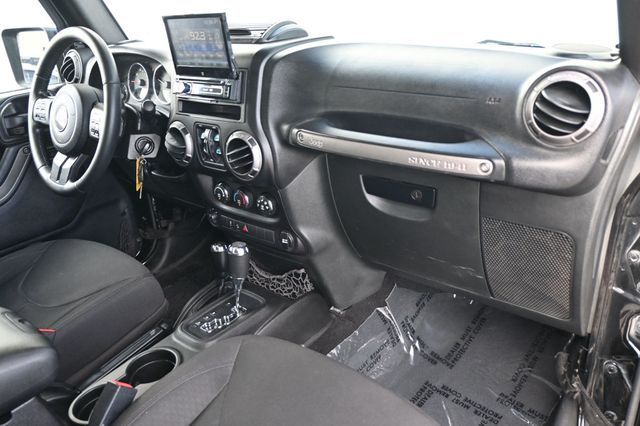 2015 Jeep Wrangler Unlimited Sport 17" Black Rhino Wheels 35" IRONMAN M/T Tires - 22934901 - 8