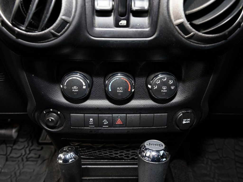 2015 Jeep Wrangler Unlimited Sport, Black Three Piece Hard Top, 4x4 - 22973169 - 36