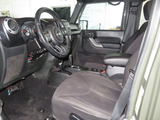 2015 Jeep Wrangler Unlimited SPORT HARDTOP 4X4 JEEP WRANGLER EXTRA CLEAN 1OWNER AZ TRUCK  - 22520947 - 17