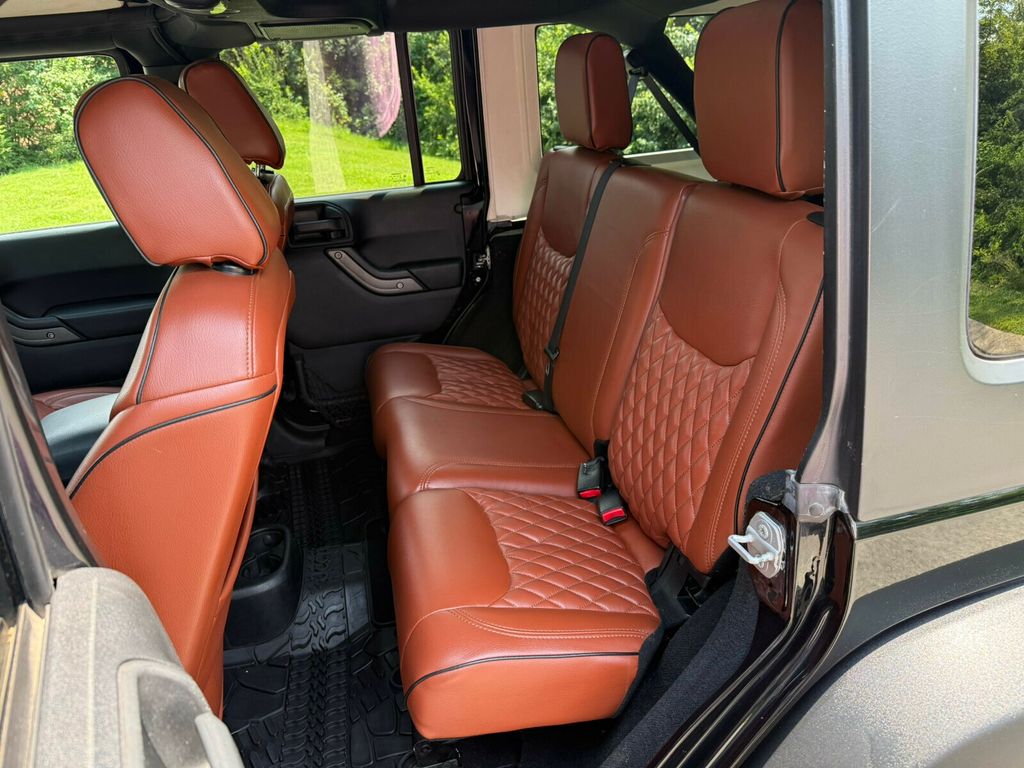 2015 Jeep Wrangler Unlimited Sport Pkg/Local Trade/Bluetooth Audio/Rear Camera/4x4 - 23061793 - 13
