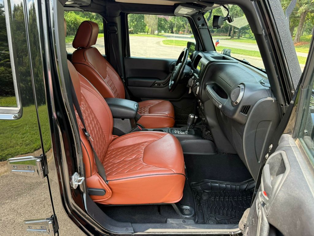 2015 Jeep Wrangler Unlimited Sport Pkg/Local Trade/Bluetooth Audio/Rear Camera/4x4 - 23061793 - 18