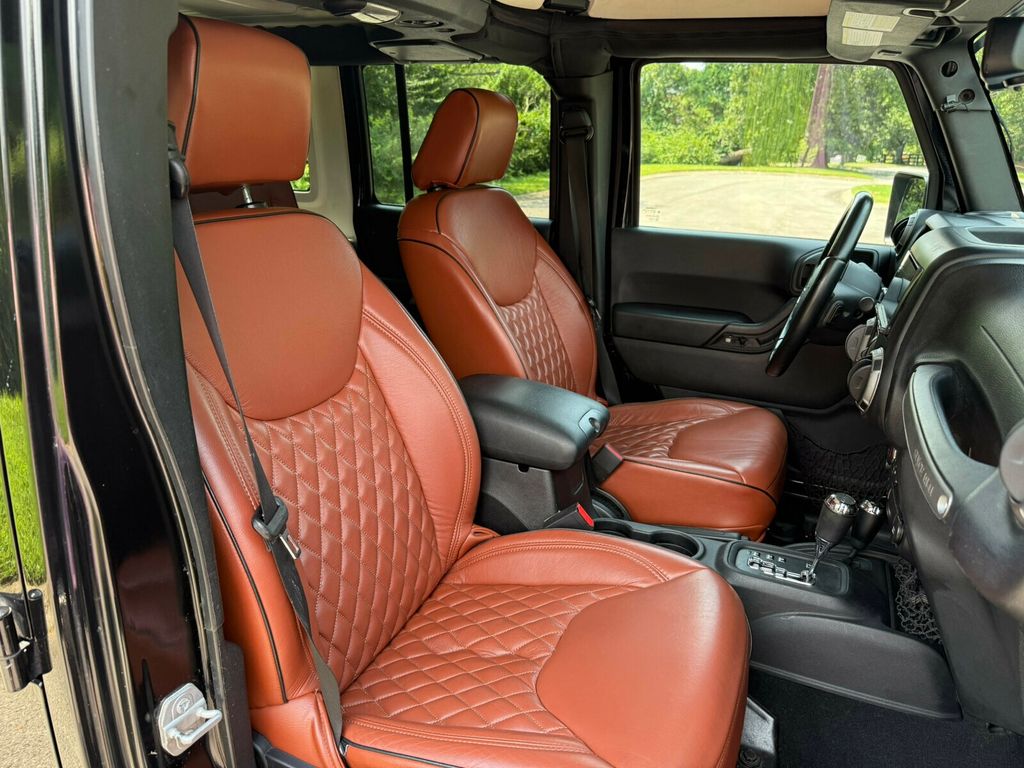 2015 Jeep Wrangler Unlimited Sport Pkg/Local Trade/Bluetooth Audio/Rear Camera/4x4 - 23061793 - 19