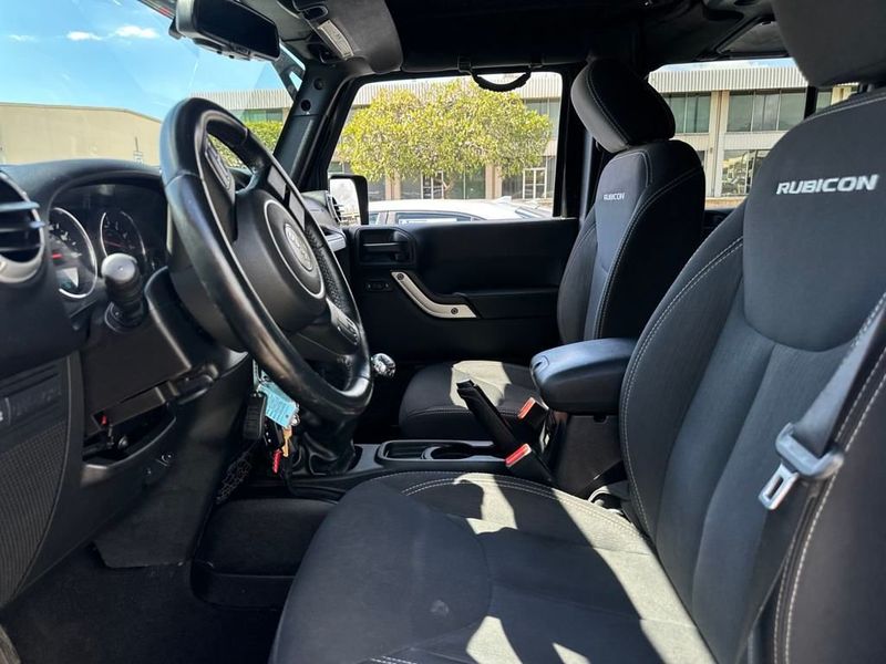 2015 Jeep Wrangler Unlimited Unlimited Rubicon - 22943648 - 12