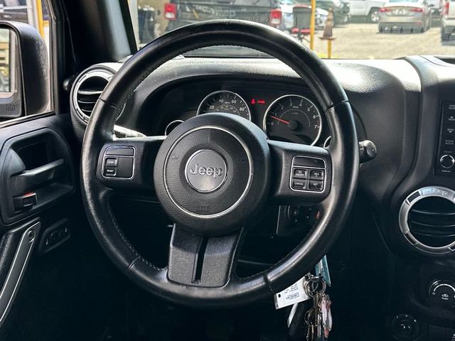 2015 Jeep Wrangler Unlimited Unlimited Rubicon - 22943648 - 16