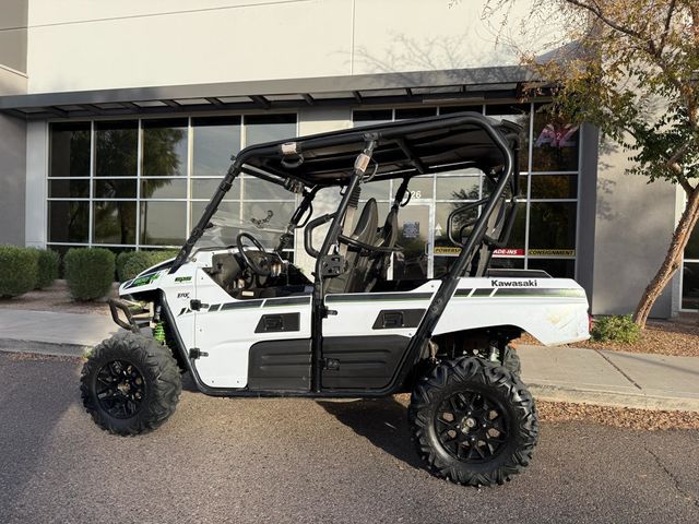 2015 Kawasaki Teryx4 Limited Edition LOW MILES! - 22965800 - 7