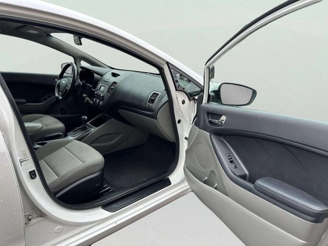 2015 Kia Forte 4dr Sedan Automatic EX - 22961855 - 17